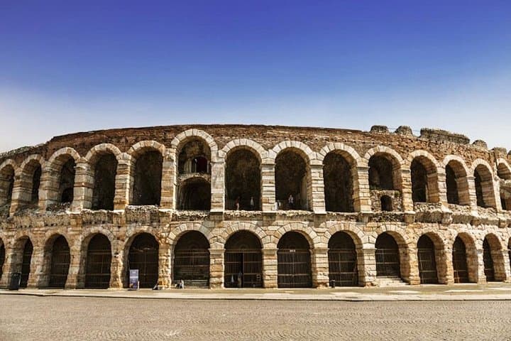 Verona Private Guided Walking Tour, Romeo & Juliet and More
