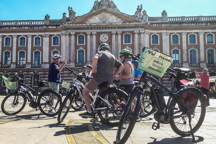 Toulouse Electric Bike Tour: City Center & Garonne
