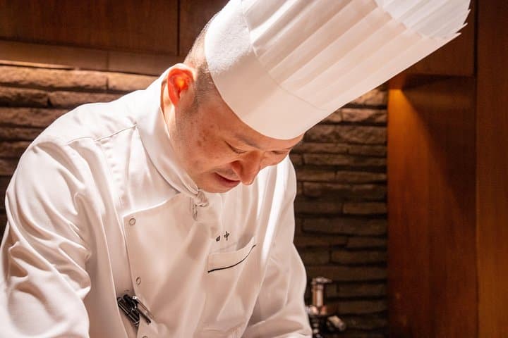 Premium Kobe Beef Experience and Sake Tasting Culinary Tour