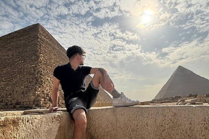 Full Day Tour to The Giza Pyramids Sphinx Sakkara and Memphis