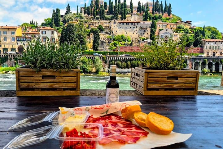 Verona Romeo and Juliet Food Tour with Local Wine